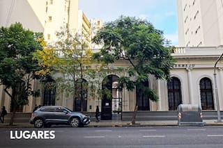 La primera escuela de comercio para mujeres donde las clases eran nocturnas