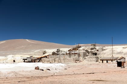 La antigua planta procesadora de azufre, que abastecía en un 90% las necesidades de este minera en el país.