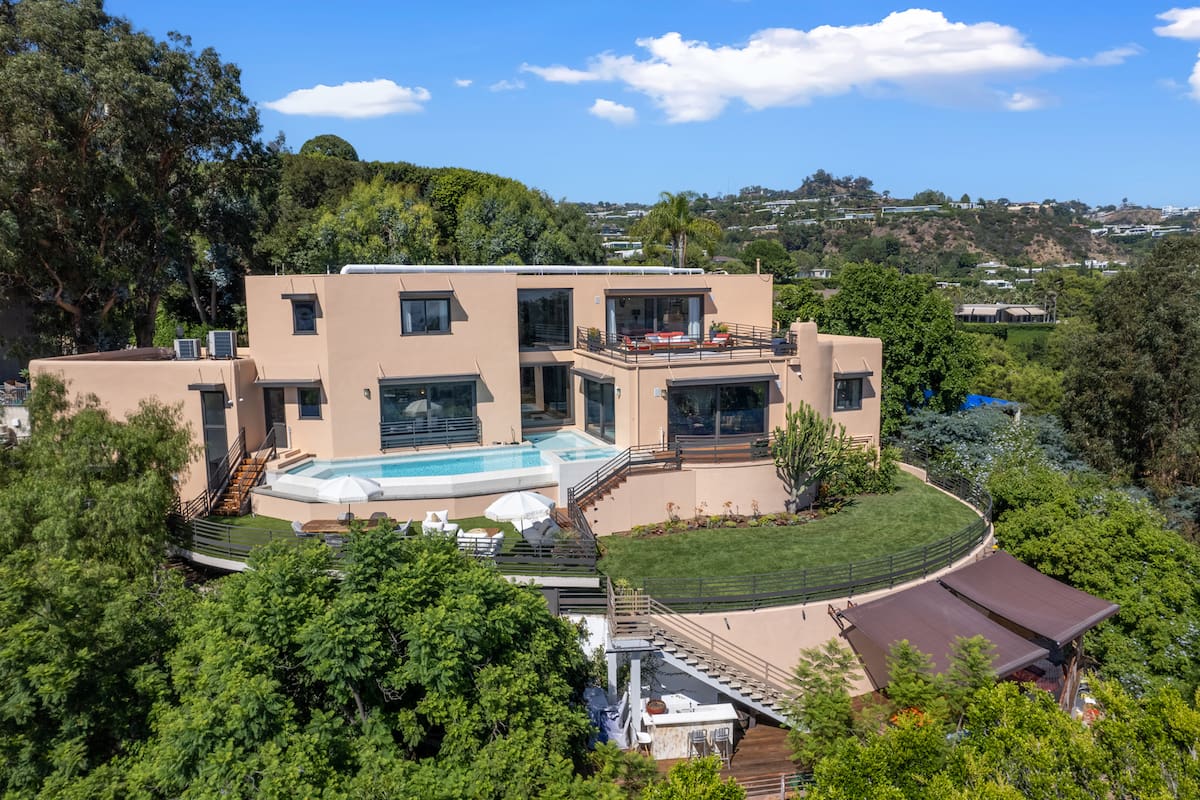 La antigua residencia de Greta Garbo queda en Sunset Bulevard y se vende en US$10 millones