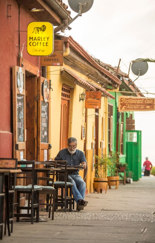 La apacible calle Ortúzar, en Pichilemu.