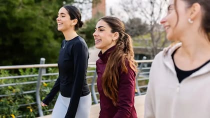 La aplicación ayuda a realizar una actividad con amigos