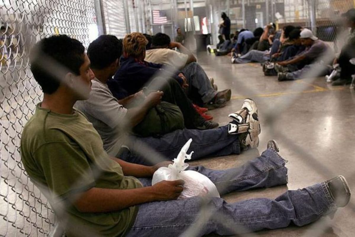 La aplicación de la Ley de Enemigos Extranjeros podría facilitar al gobierno de Trump la captura, detención y deportación rápida de inmigrantes