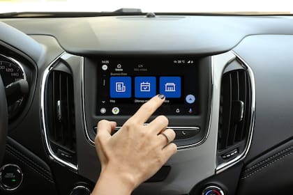 La aplicación de LA NACION ahora es compatible con Android Auto y ofrece sus contenidos en formato de audio