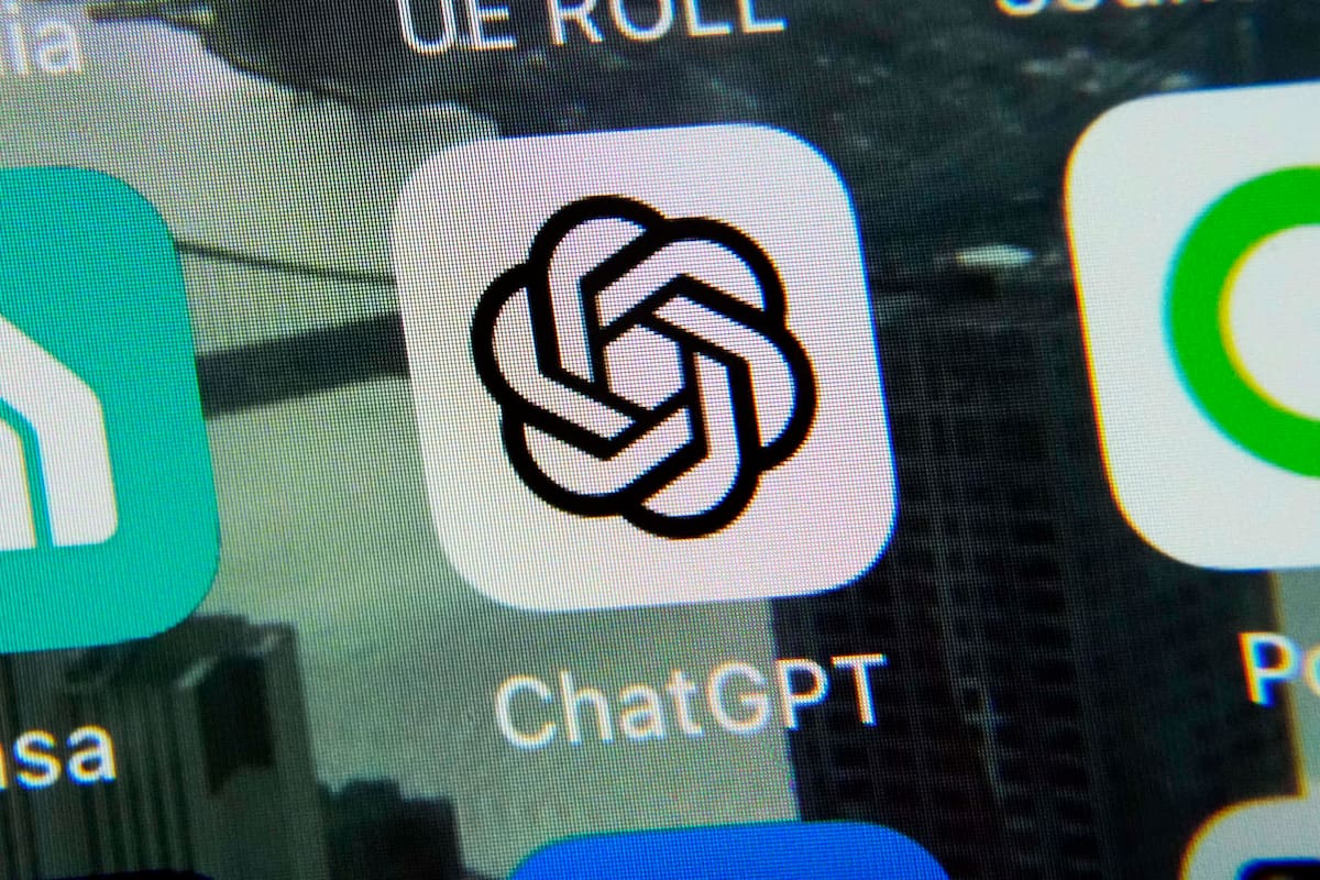 La aplicación oficial de ChatGPT ya se puede instalar en el iPhone