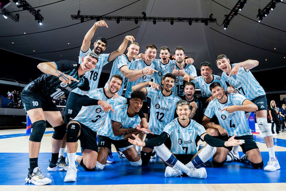 La Argentina accedió por primera vez a la instancia de eliminación directa de la VNL; enfrenta a la siempre difícil Italia