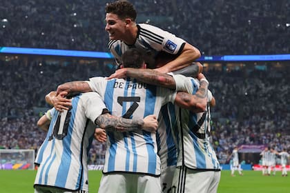 La Argentina afronta su primer partido tras consagrarse en el Mundial Qatar 2022; juega en el Monumental