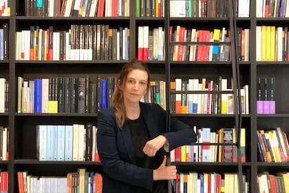 La argentina Andrea Stefanoni inauguró en el centro de Madrid la librería La Mistral
