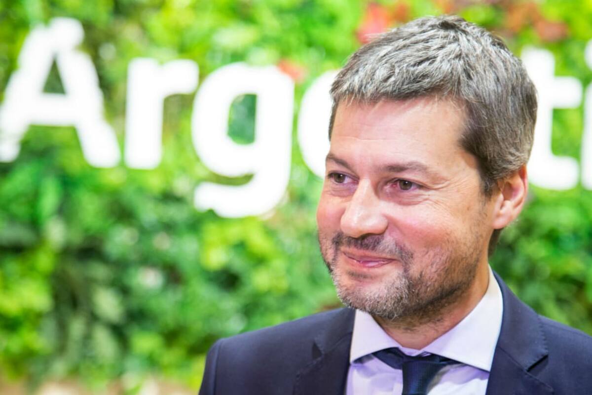 La Argentina fue destacada como destino LGBT+ 2020 en la FITUR, de la que participó Lammens