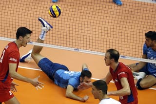 Mundial de Vóley: la Argentina, que ayer logró un gran triunfo, cayó ante Serbia