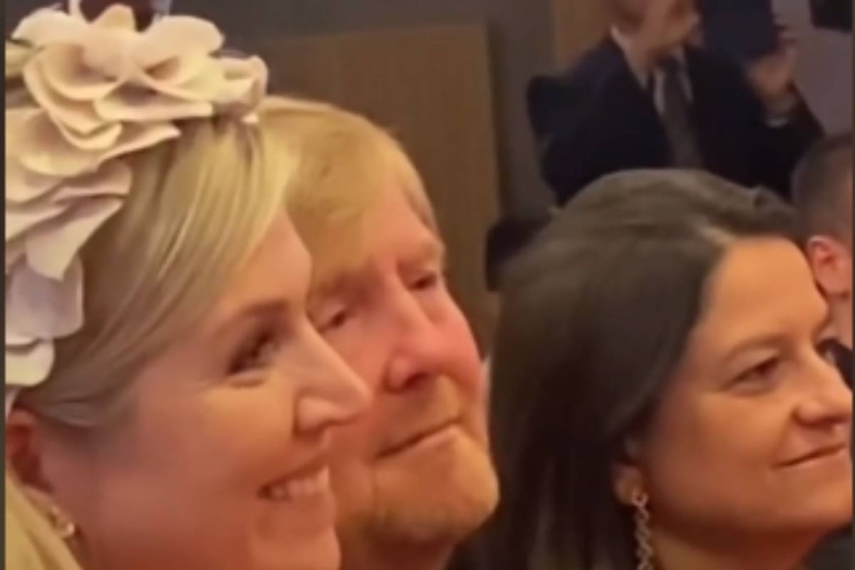 La argentina tarareó el estribillo de la canción Todo cambia