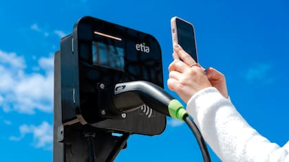 La Argentina tiene un mercado de autos eléctricos (BEV) con crecimientos interanuales superiores a 700%