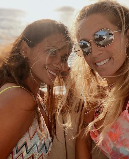 La argentina y la uruguaya compartieron viajes juntas en familia