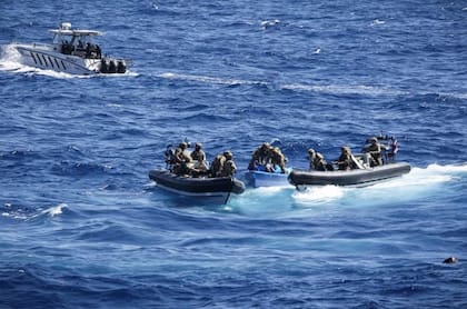 La Armada británica se incauta de media tonelada de cocaína en el Caribe.