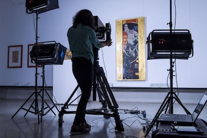La Art Camera permite capturar imágenes en ultra alta definición, para poder observar online cada detalle de las obras