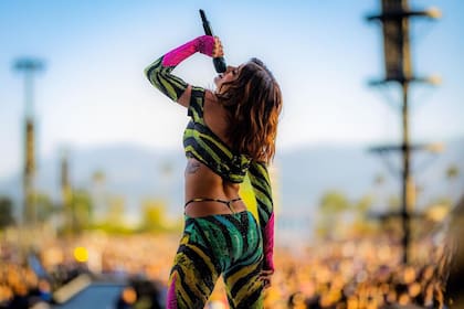 La artista brasileña Anitta fue una de las que brilló en la jornada del viernes de Coachella
