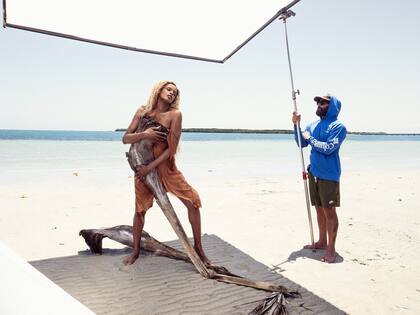 La artista Connie Fleming, protagonista del Calendario Pirelli 2025