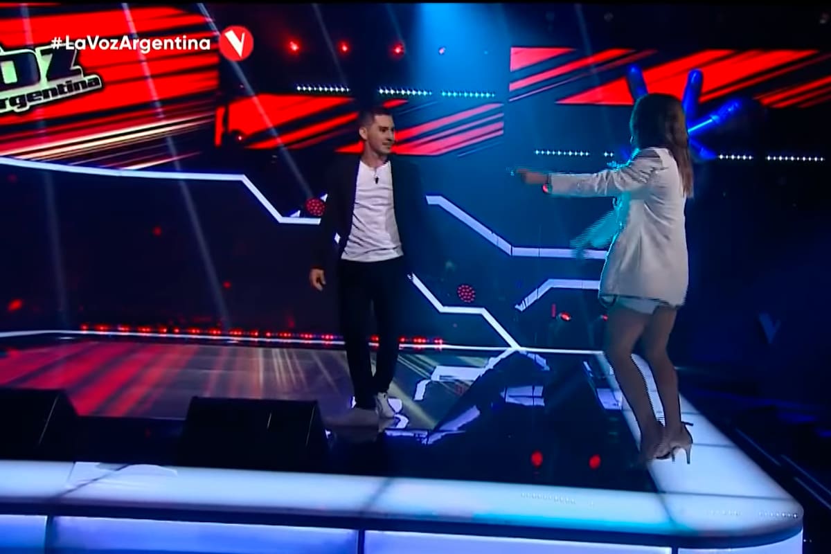 La artista de Arequito abandonó su lugar en el jurado para sumarse al escenario e interpretar "Entre a mi pago sin golpear" a dúo con el concursante Pablo Araujo