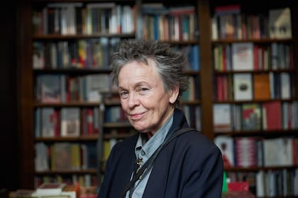 La artista Laurie Anderson, de 75 años, en la librería Eterna Cadencia