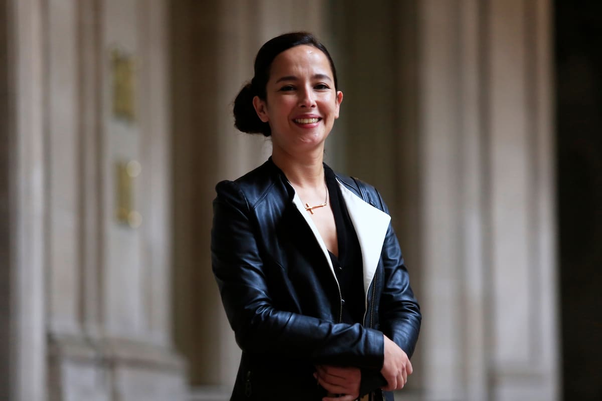 La artista santafecina es la primera argentina elegida por concurso para representar al país en los arsenales de Venecia; entre mayo y diciembre de 2019 se mostrarán las siete esculturas de "El nombre de un país"