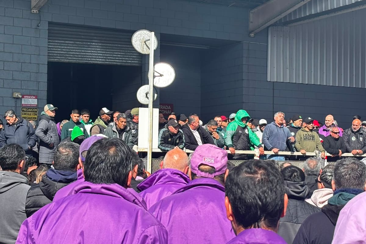 La asamblea en la sede de OCA