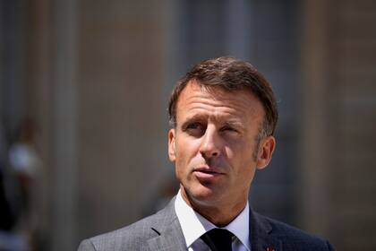 La Asamblea Nacional francesa descarta debatir la moción que pedía el cese de Macron