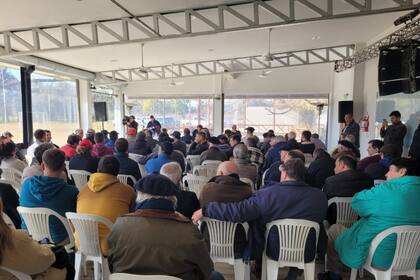 La asamblea que se realizó en San Pedro, provincia de Buenos Aires