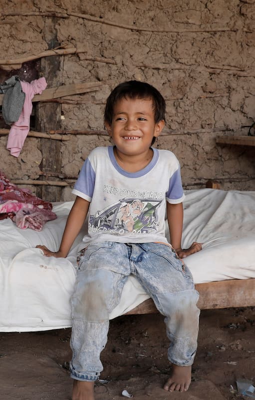La asociación civil Pata Pila trabaja en más de 20 poblaciones originarias en el norte de Salta y atendió ya a más de 800 chicos con riesgo nutricional