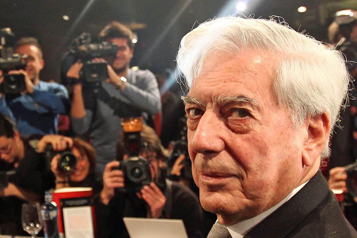 La “áspera y violenta” relación de Vargas Llosa con Perú, donde pasó sus últimos e intensos meses de vida