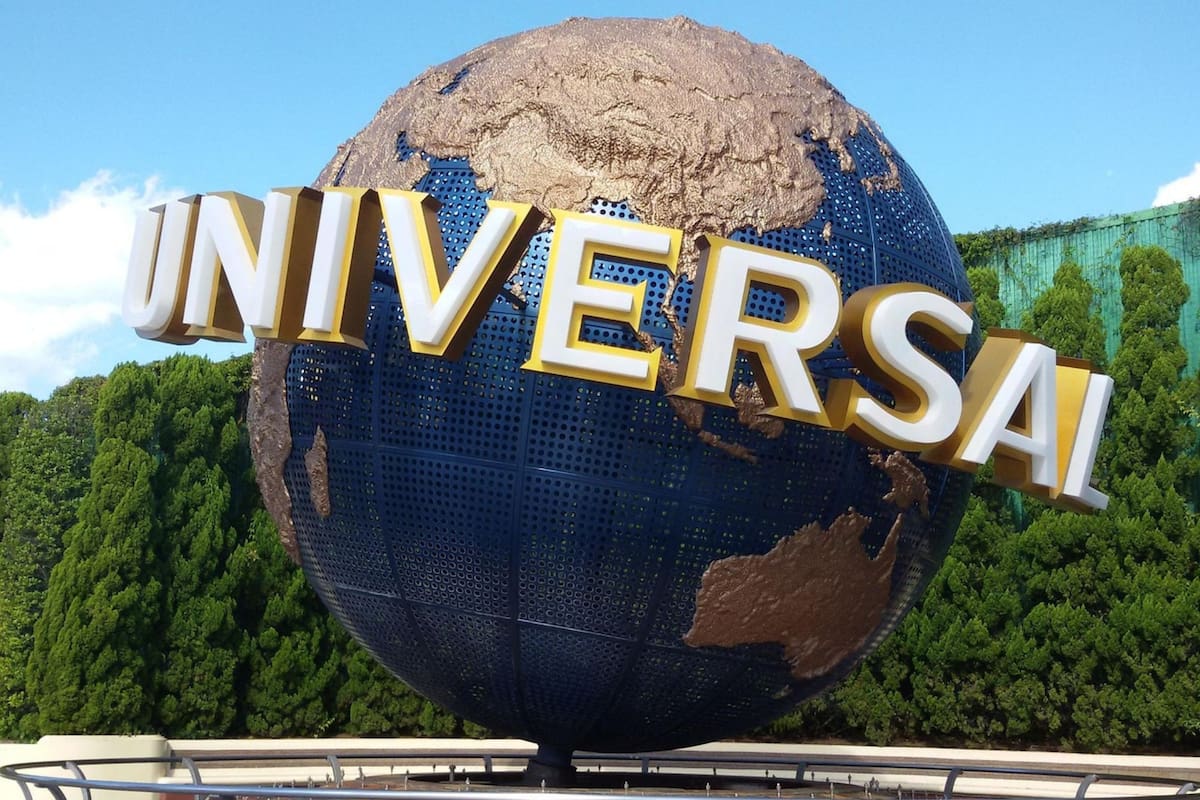 La atracción fue de las montañas rusas más extremas del parque