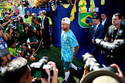La atracción que genera Neymar es imposible de disimular; que sea suplente, genera una presión que Ancelotti deberá manejar con mucho cuidado