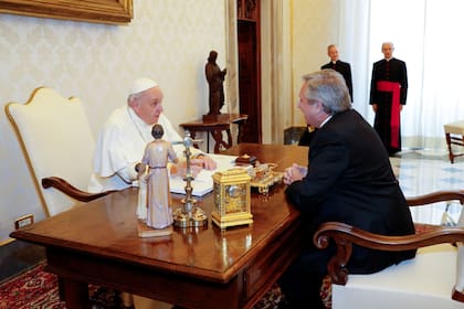 Fernández y el Papa se reunieron en el Vaticano