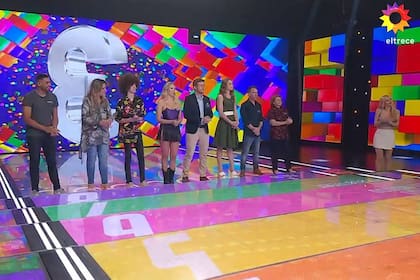 La ausencia de Mariano Cáceres, concursante que hoy iba por un premio récord, llamó la atención en el inicio de Los 8 escalones de los tres millones