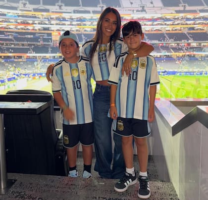 La ausencia de Thiago Messi sorprendió a los seguidores