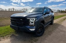 Llegó una nueva pickup híbrida que busca ganar terreno por su confort y tecnología