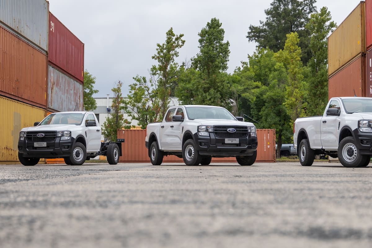 La automotriz presentó las nuevas versiones cabina simple y chasis de su pickup Ranger