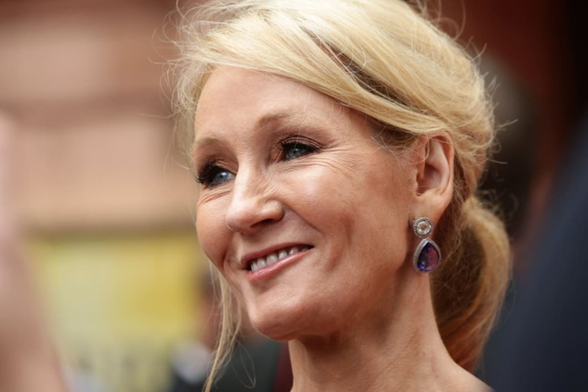 La autora de "Harry Potter" aportará dinero para ayudar a los huérfanos de Ucrania