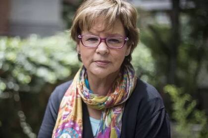 La autora habla del libro y su propia experiencia de vida