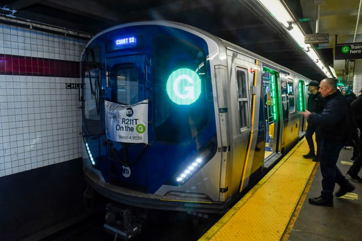 La Autoridad Metropolitana de Transporte (MTA) introdujo este martes 4 de marzo el primer tren de “pasillo abierto” en la línea G del metro de Brooklyn