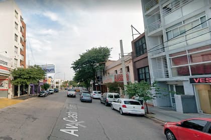 La avenida Castro Barros de la ciudad de Córdoba es el escenario elegido para un reclamo por una supuesta paternidad