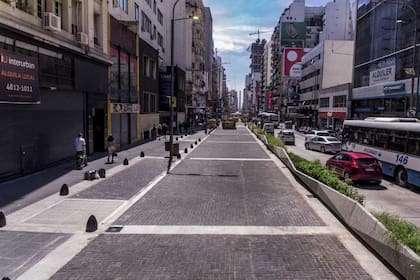 La avenida Corrientes será peatonal de noche