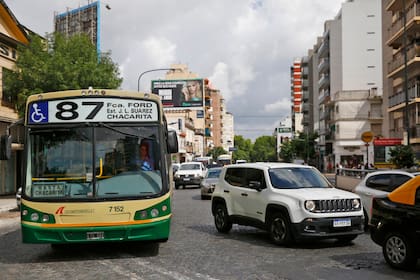 La avenida Triunvirato, en el barrio de Villa Ortuzar, en uno de los corredores viales más ruidosos de la Ciudad de Buenos Aires