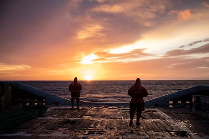 Amanecer en la bahía Buen Suceso