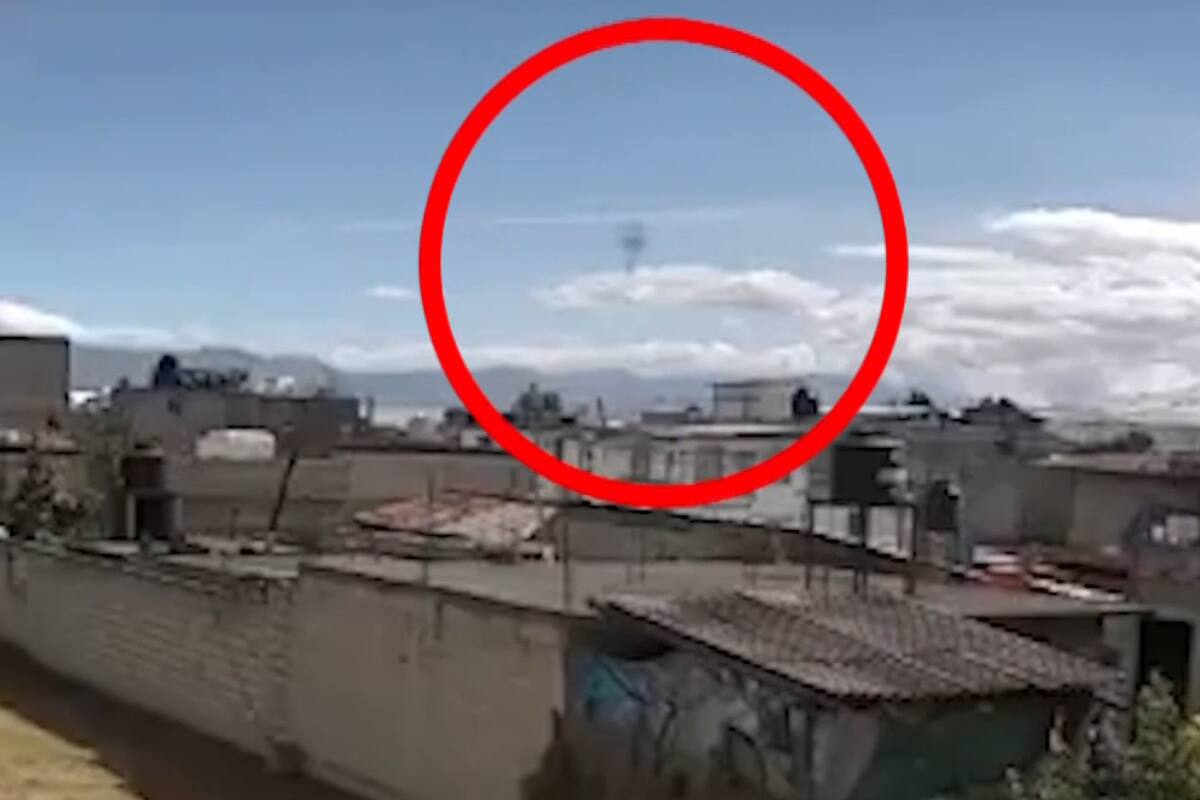 La avioneta intentó aterrizar de emergencia y se estrelló contra un depósito