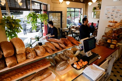 La baguette y el pan de campo, ambos elaborados con fermentación natural
