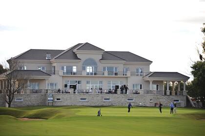 La baja en el costo de la construcción producida por la devaluación de los últimos meses hizo que cada vez más familias opten por construir sus viviendas en countries y barrios cerrados