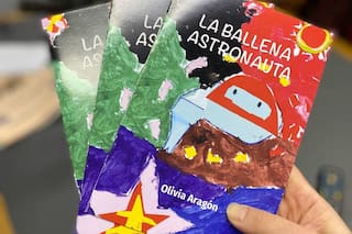 Tiene 8 años, quería publicar su cuento y en una radio cumplieron su sueño