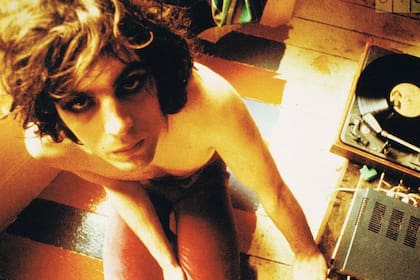 La banda británica alimentó la leyenda del guitarrista, cantante y compositor Syd Barrett, que fue separado del grupo en 1968 debido a su problemas con las drogas y un cuadro de esquizofrenia
