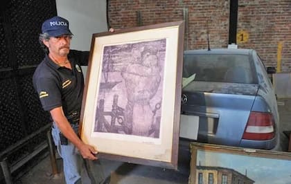 La banda busco quedarse no solo con la casa de la artista Nelia Licenziato, sino también con su colección de arte
