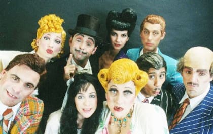 La banda de la risa, el grupo fundado por Claudio Gallardou, que siempre vuelve a escena