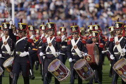 La banda del Regimiento de Granaderos a Caballo, antes del partido entre los Pumas y Sudáfrica, por el Rugby Championship, en el estadio de Vélez